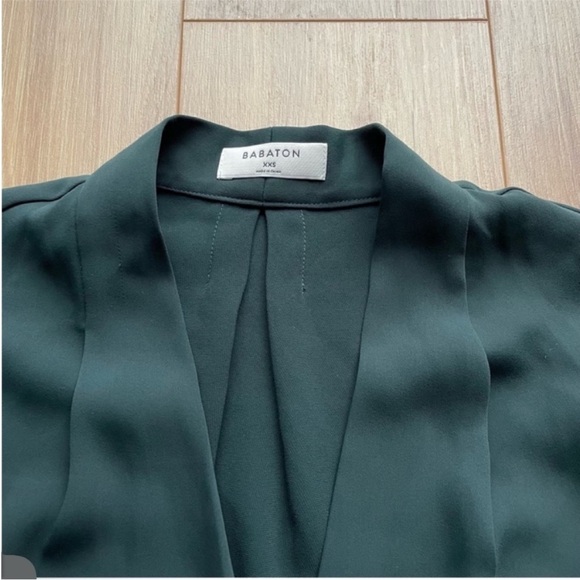 Babaton | AKIRA Satin Blouse - Hunter Green - Picture 5 of 7